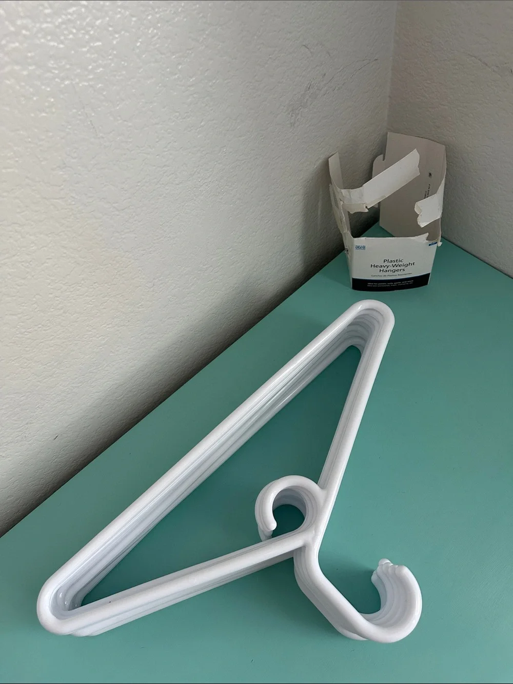 Mainstays 9 Heavyweight Plastic Clothes Hangers-Strong Support-brand new